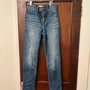 Madewell classic straight Jean size 28 tall.
